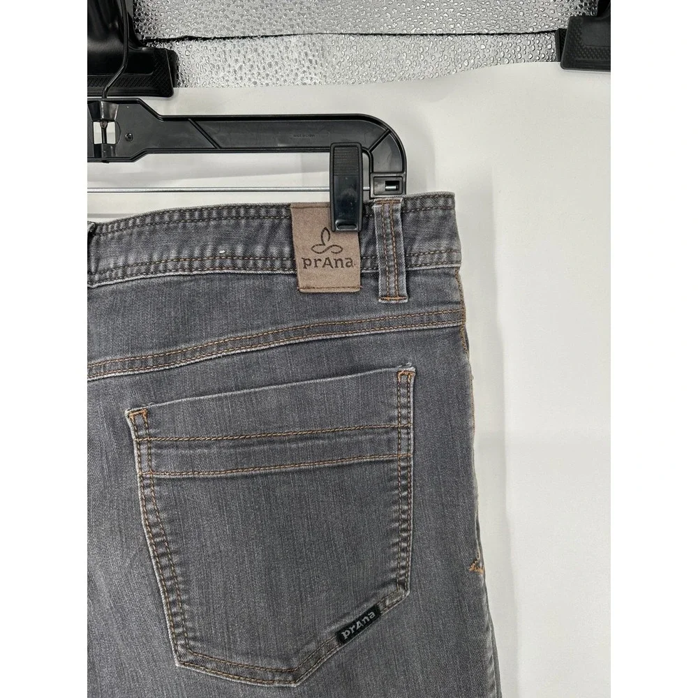 Prana Bridger Jeans Mens Size 34x30 Grey Denim Straight Leg Slim Fit Pants‎ Gray